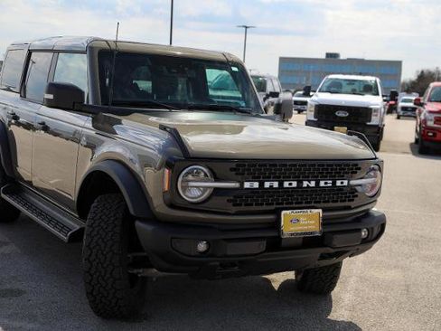 Certified 2025 Ford Bronco Outer Banks AWD/4WD image 5