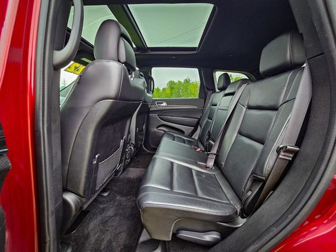 Used 2022 Jeep Grand Cherokee Limited w/ Tech Group AWD/4WD image 44