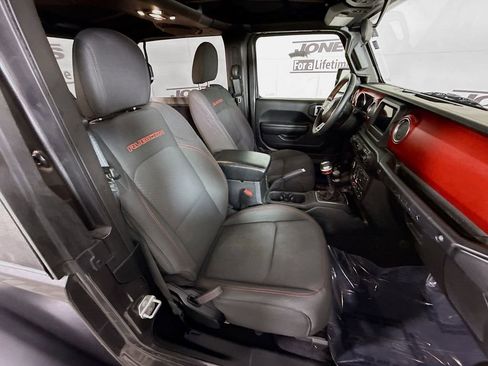 Used 2021 Jeep Wrangler Rubicon AWD/4WD image 28