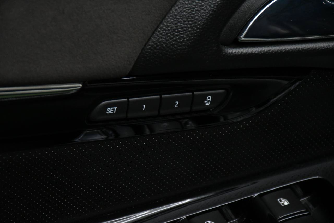 Used 2016 Chevrolet SS RWD image 19