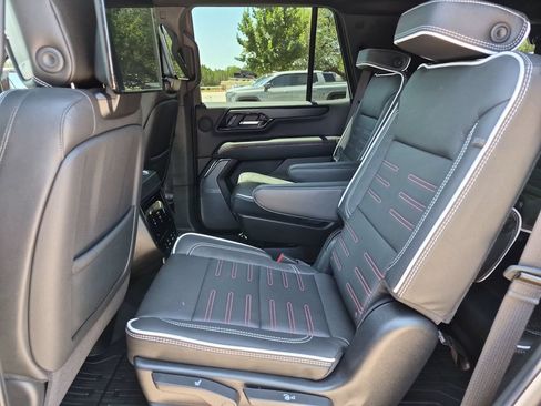 Used 2026 GMC Yukon AT4 Ultimate AWD/4WD image 37