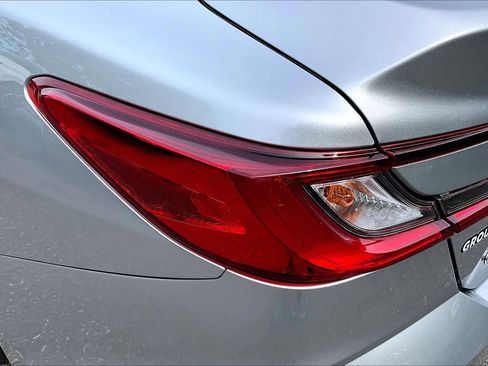 Used 2025 Toyota Camry LE AWD/4WD image 26