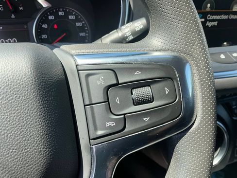 Used 2024 Chevrolet Blazer LT FWD image 30