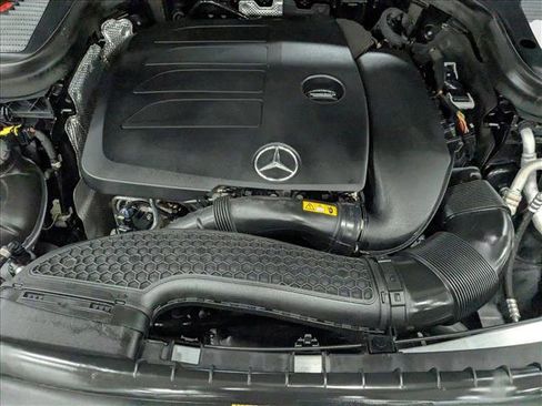 Used 2022 Mercedes-Benz GLC 300 image 22