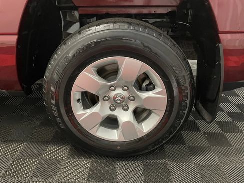 Used 2020 RAM 1500 Big Horn AWD/4WD image 13