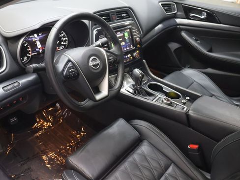 Used 2023 Nissan Maxima Platinum w/ Sport Mat Group FWD image 17
