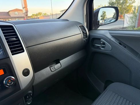 Used 2019 Nissan Frontier SV w/ Value Truck Package AWD/4WD image 15