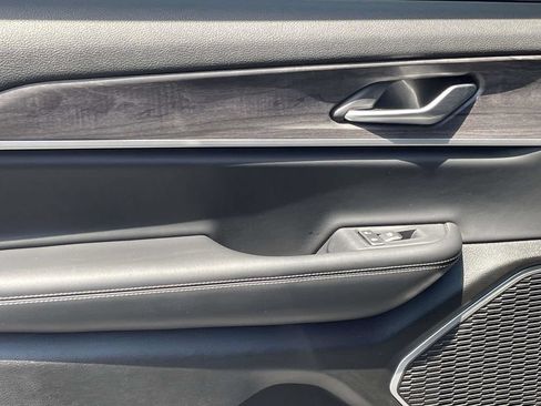 Used 2022 Jeep Grand Cherokee L Limited AWD/4WD image 20