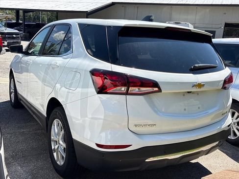 Used 2024 Chevrolet Equinox LT w/ Driver Convenience Package AWD/4WD image 6