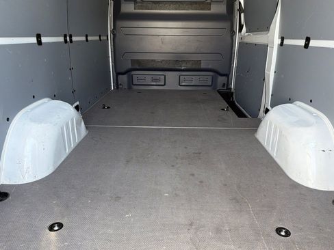 Used 2025 Mercedes-Benz Sprinter 2500 image 12