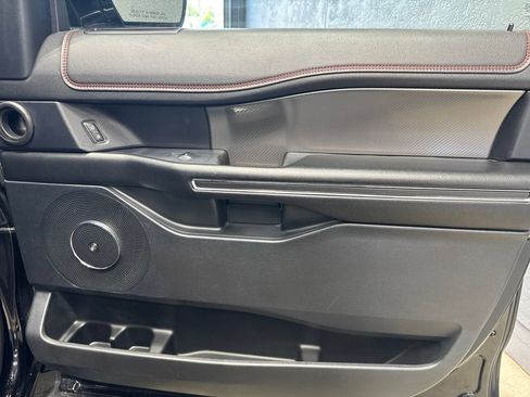 Used 2020 Ford Expedition Limited w/ Equipment Group 303A AWD/4WD image 31
