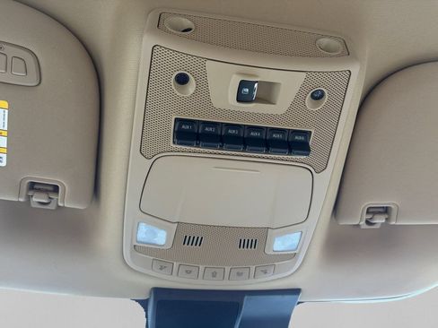 Used 2021 Ford F350 Lariat w/ Lariat Ultimate Package AWD/4WD image 16
