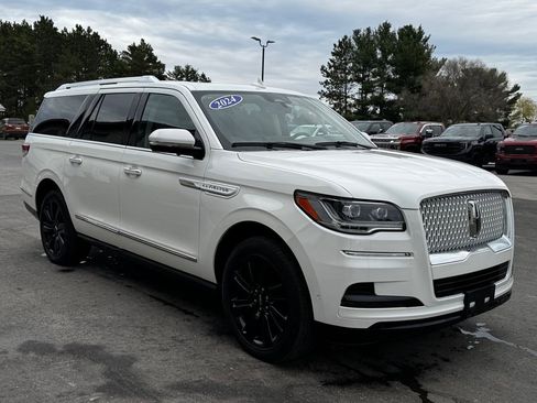 Used 2024 Lincoln Navigator L Reserve w/ Equipment Group 201A AWD/4WD image 8