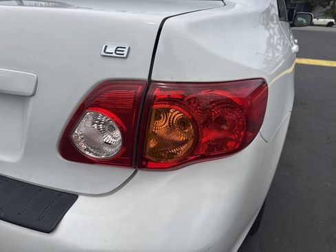 Used 2009 Toyota Corolla LE FWD image 28