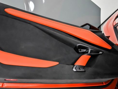 Used 2024 Lamborghini Revuelto AWD/4WD image 18