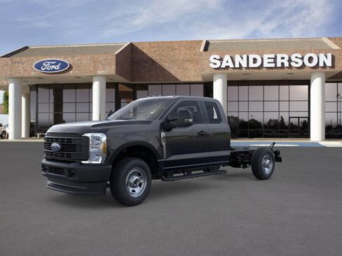 New 2026 Ford F350 XL image 2