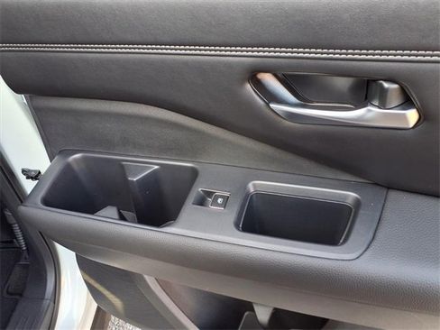 Certified 2024 Nissan Pathfinder Platinum image 27