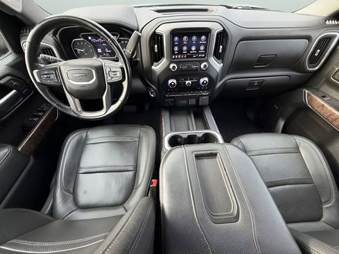 Used 2019 GMC Sierra 1500 Denali w/ Denali Ultimate Package AWD/4WD image 12