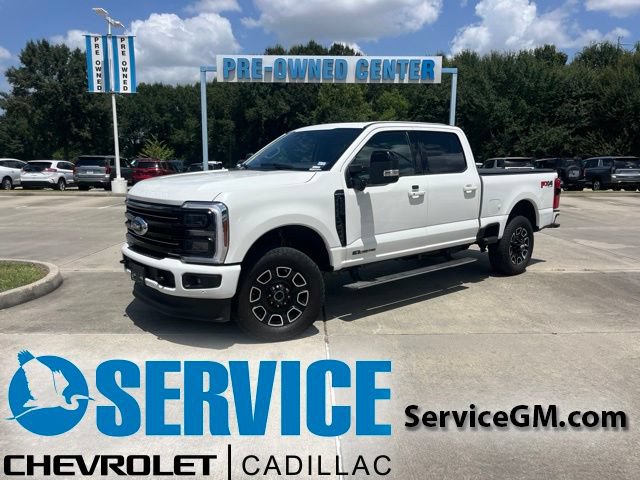 Used 2025 Ford F350 Platinum AWD/4WD image 1