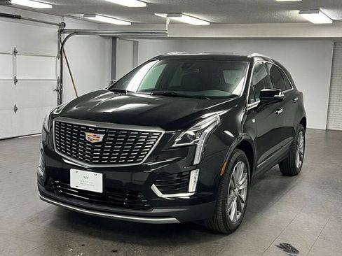 Certified 2024 Cadillac XT5 Premium Luxury FWD image 1