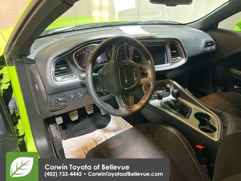 Used 2015 Dodge Challenger SRT Hellcat image 11