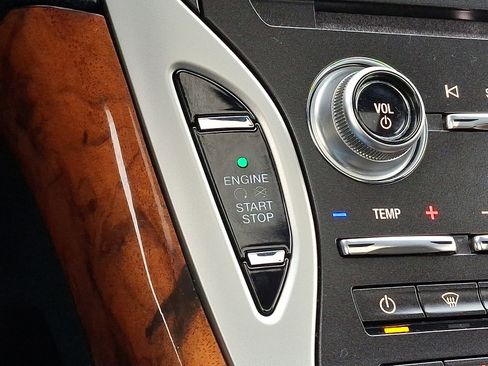 Used 2019 Lincoln Nautilus Reserve image 25