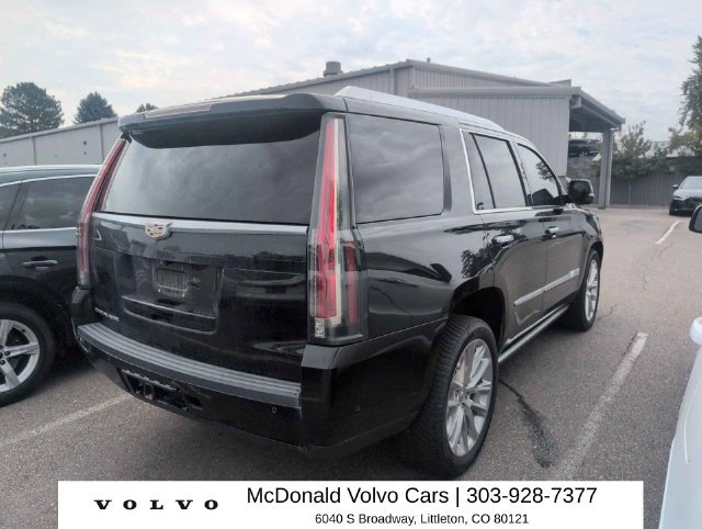 Used 2017 Cadillac Escalade Premium Luxury AWD/4WD image 3