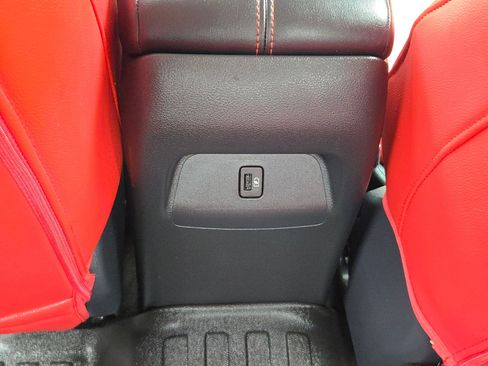 Certified 2024 Nissan Sentra SR FWD image 23