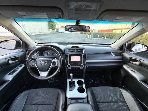 Used 2013 Toyota Camry SE FWD image 15