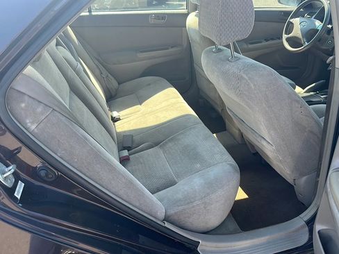 Used 2002 Toyota Camry LE image 11