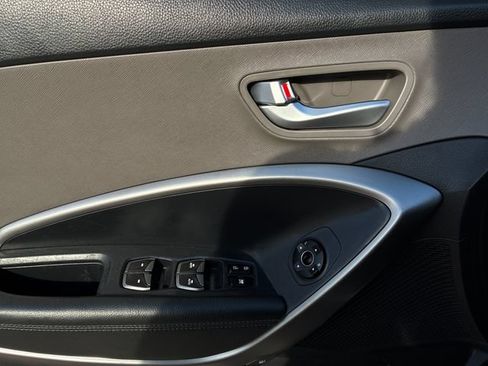 Used 2015 Hyundai Santa Fe Sport FWD image 12