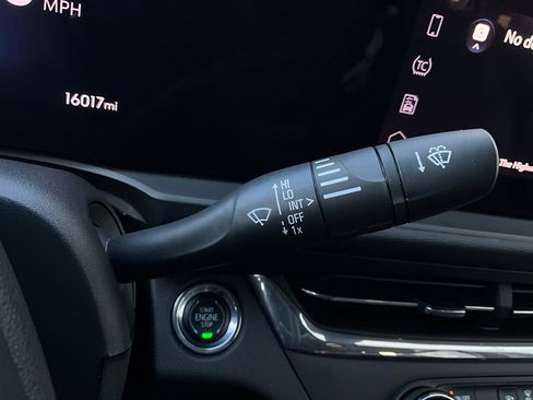 Used 2025 Buick Envista Preferred image 36