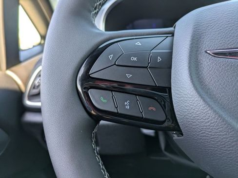 New 2026 Chrysler Pacifica Limited w/ S Appearance Package image 30