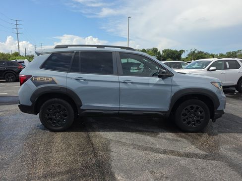 Certified 2023 Honda Passport TrailSport image 2