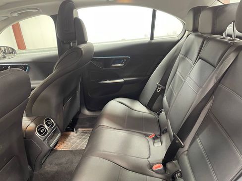 Used 2025 Mercedes-Benz C 300 4MATIC Sedan image 25