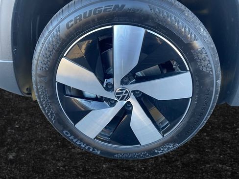 Used 2025 Volkswagen Taos S image 20