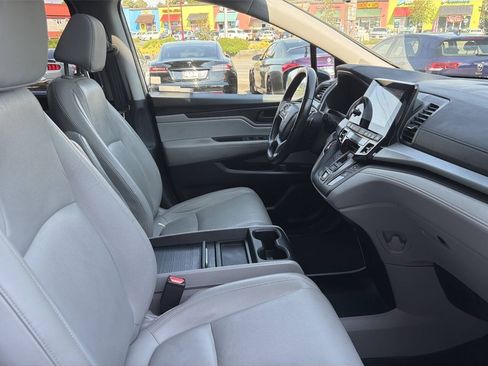 Used 2018 Honda Odyssey EX-L image 12