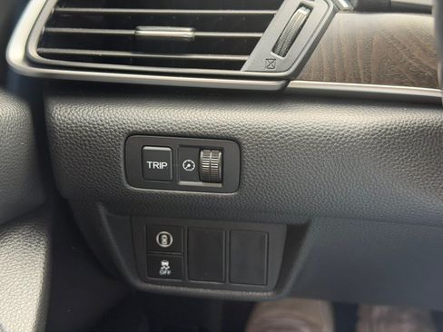 Used 2018 Honda Accord EX-L image 16