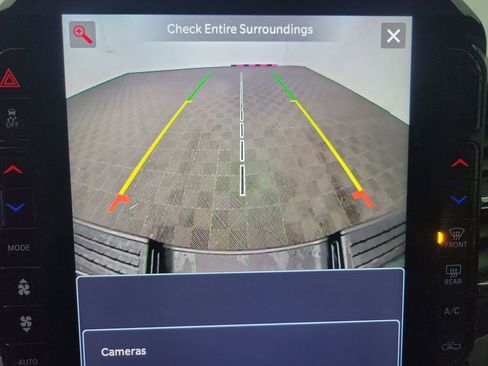 Used 2025 RAM 2500 Laramie image 26