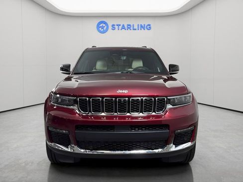 Used 2025 Jeep Grand Cherokee L Limited w/ Luxury Tech Group II image 15