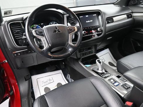 Used 2021 Mitsubishi Outlander SEL image 12