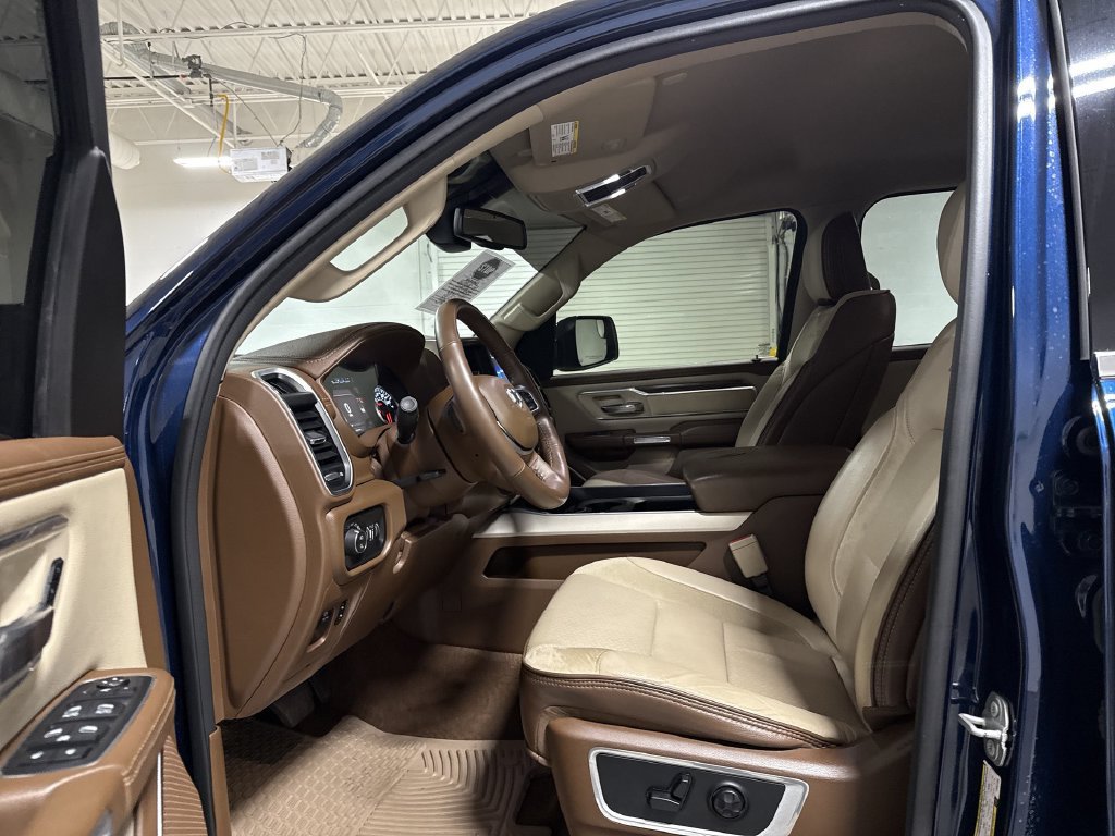 Used 2020 RAM 1500 Laramie AWD/4WD image 19