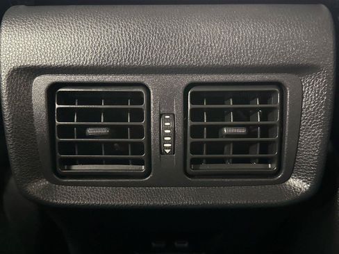 Certified 2023 Toyota Venza LE AWD/4WD image 33