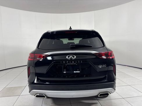 Used 2023 INFINITI QX50 Luxe FWD image 4