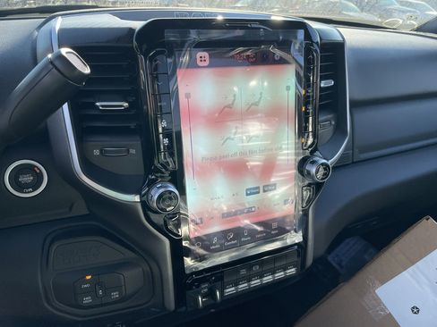 New 2026 RAM 5500 4x4 Regular Cab image 18