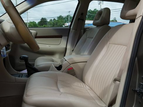 Used 2002 Chevrolet Impala LS w/ Seating Comfort Pkg FWD image 28