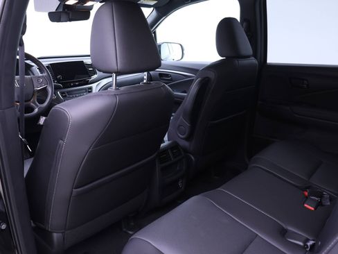 Used 2023 Honda Passport EX-L image 11