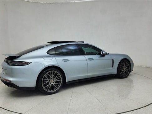 Used 2023 Porsche Panamera Platinum Edition image 70