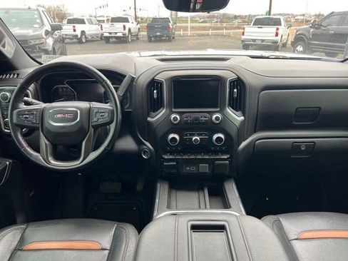 Used 2022 GMC Sierra 2500 AT4 w/ AT4 Preferred Package image 8