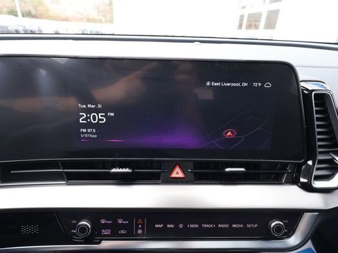 Used 2025 Kia Sportage EX w/ Premium Package image 21